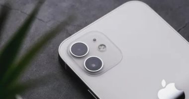 تعملها إزاى؟.. كيفية وضع خلفية مخصصة فى علامات تبويب Safari على أيفون