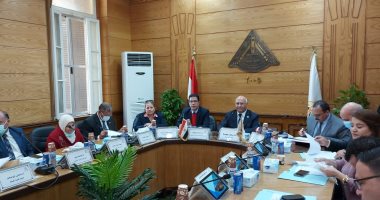 رئيس جامعة بنها يوجه باستكمال الهياكل الأكاديمية فى الكليات