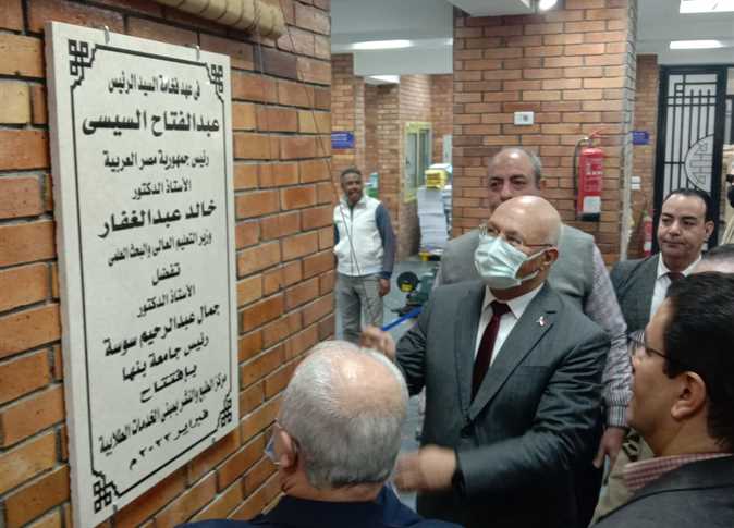 بأحدث ماكينات.. رئيس جامعة بنها يفتتح المقر الجديد لمركز الطبع والنشر والتوزيع (صور)