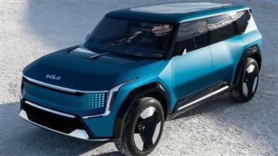 أول سيارة تقدم تحديثات عبر الهواء في تشكيلتها.. كيا تكشف عن EV9 موديل 2023