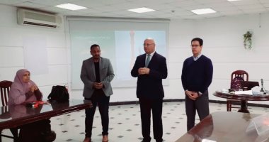 رئيس جامعة بنها يفتتح فعاليات الدورة الرابعة لبرنامج "القيادة والتأثير"