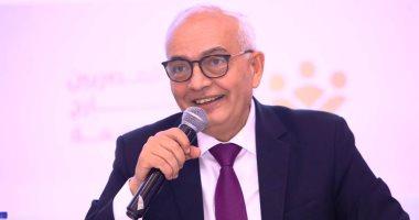 وزير التعليم يوجه بحسن استقبال الطلاب والاحتفال بهم فى أول يوم دراسة